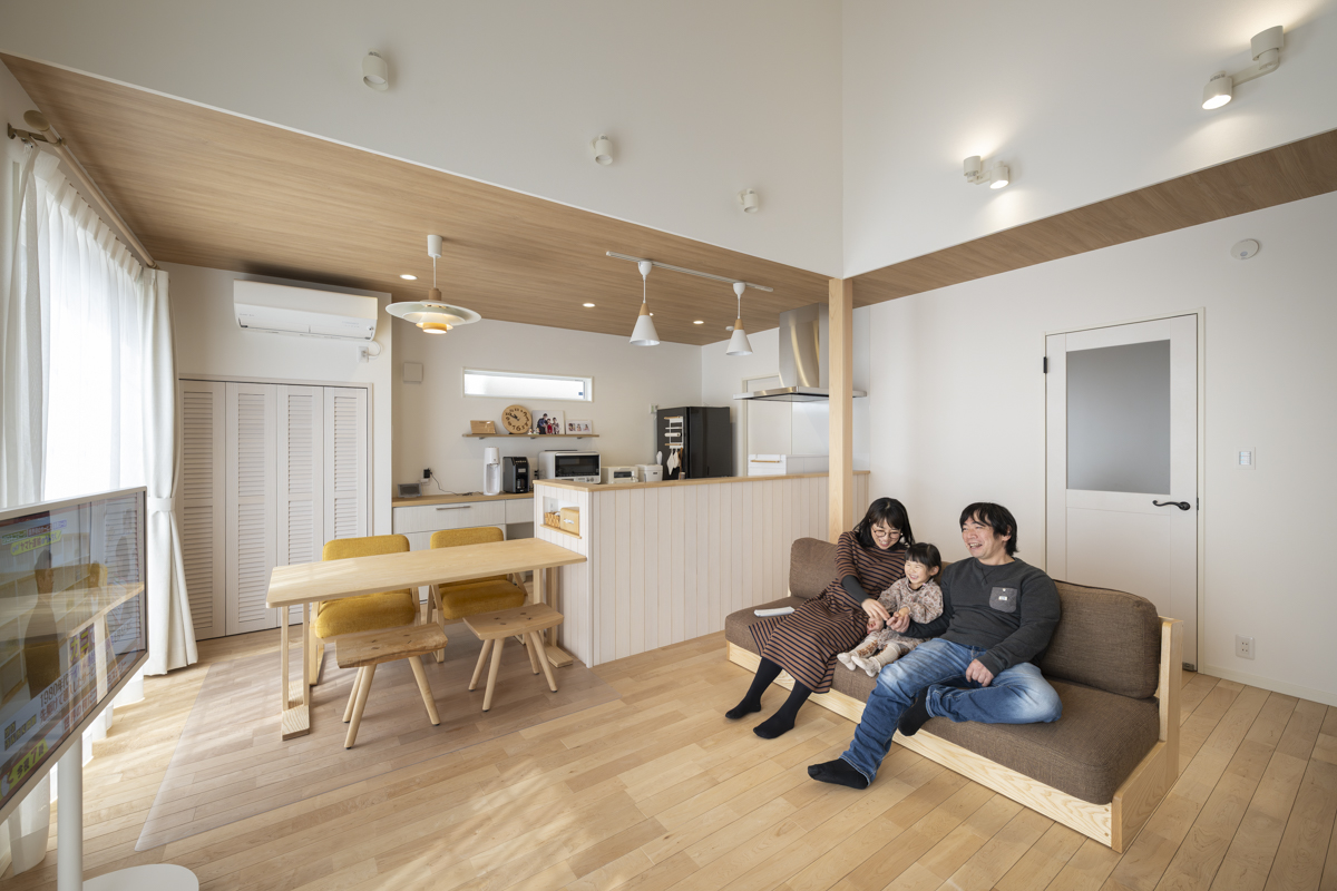 板野郡板野町にお住まいのB様ご家族とコウエイハウジングで建てた住宅